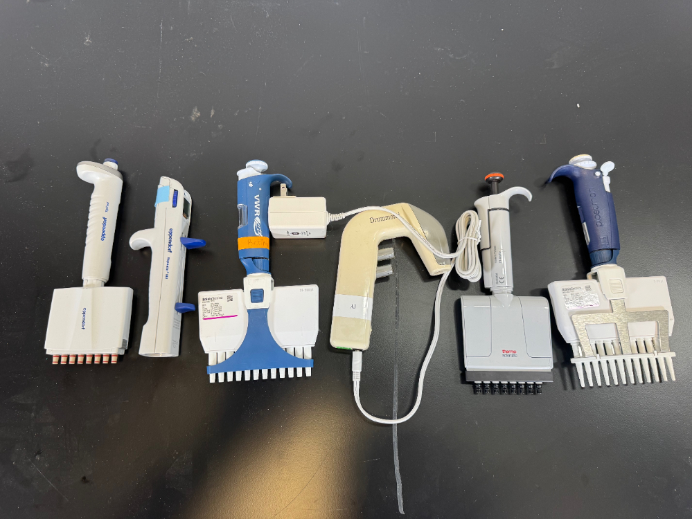 Image of Lot of Pipettes - Quantity 6